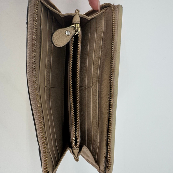 Chloe Long Beige Leather Wallet One Size - Picture 7 of 11